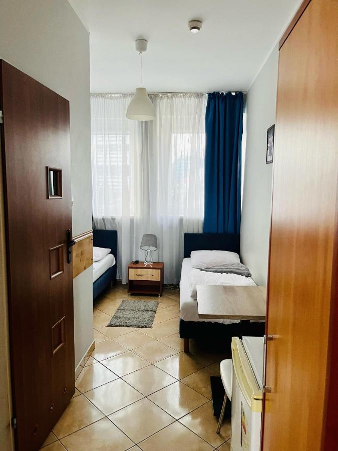 Hotel Elda Быдгощ Экстерьер фото
