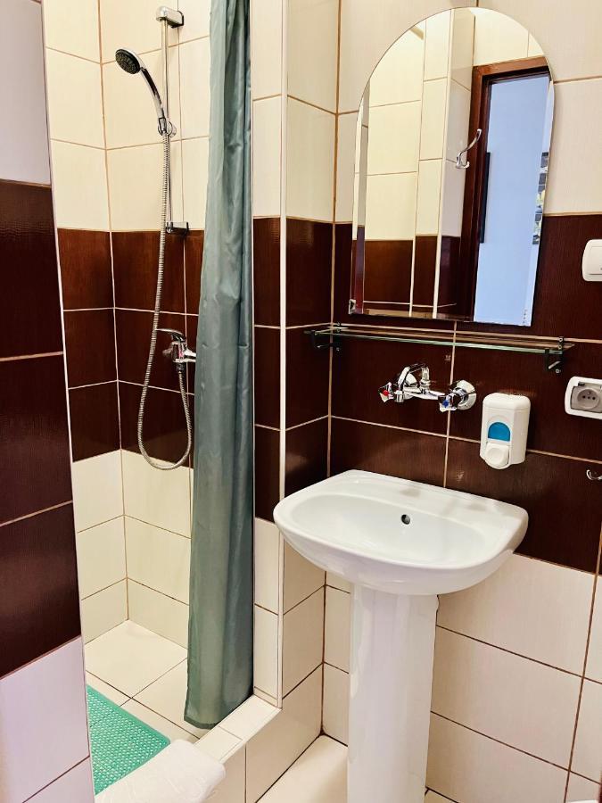 Hotel Elda Быдгощ Экстерьер фото