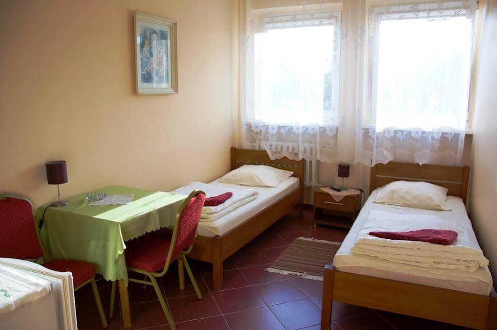 Hotel Elda Быдгощ Экстерьер фото